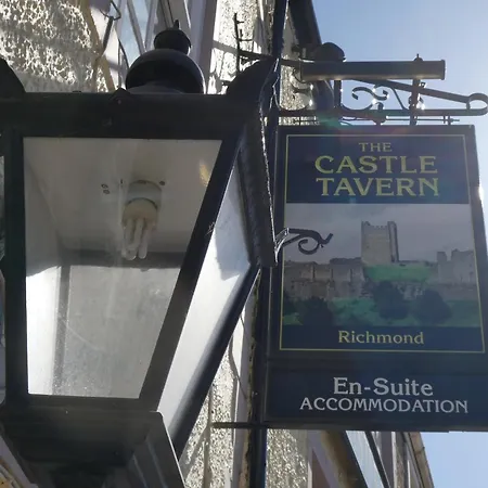 The Castle Tavern Inn