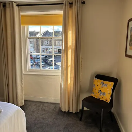 The Castle Tavern Inn