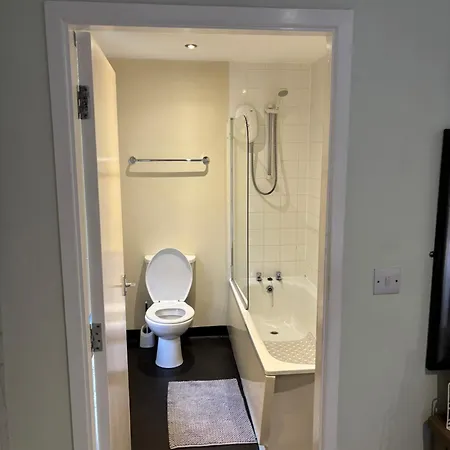 Inn The Castle Tavern *