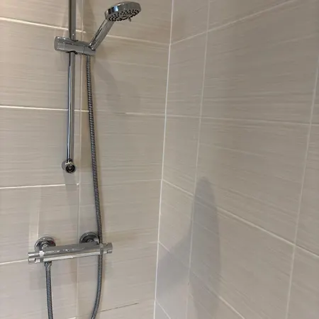 The Castle Tavern Inn *