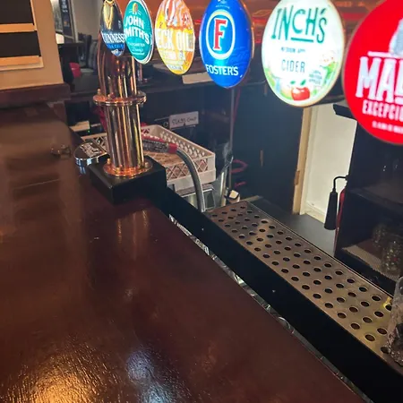 The Castle Tavern Pub & Guest Inn *