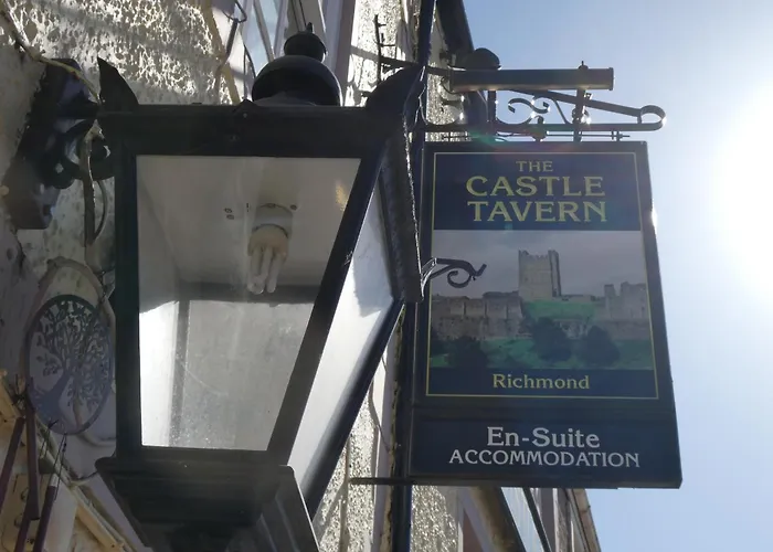 The Castle Tavern Inn