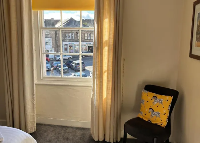 The Castle Tavern Inn